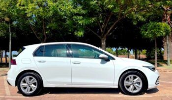 VOLKSWAGEN GOLF VIII 1.0TSi 110CV 6 VELOCIDADES AÑO 2021 lleno