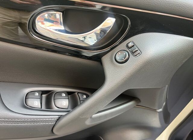 NISSAN QASHQAI ACENTA 1.5DCi 115CV 6 VELOCIDADES MODELO 2019 lleno