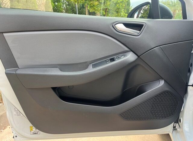 RENAULT CLIO BUSINESS 1.5DCi 90CV 6 VELOCIDADES AÑO 2020 lleno
