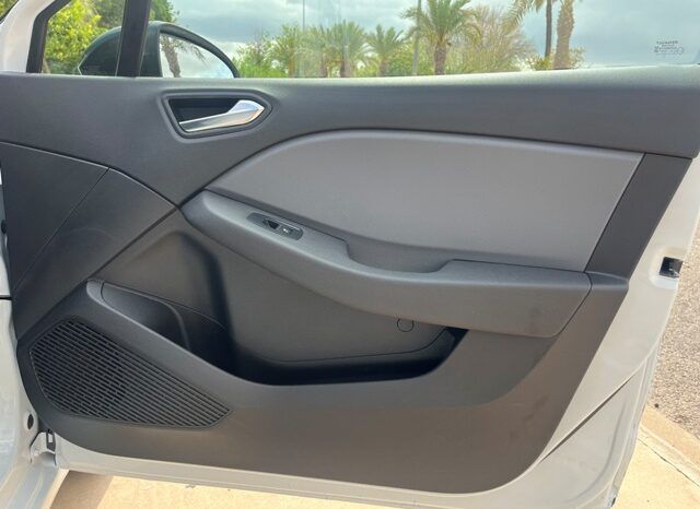 RENAULT CLIO BUSINESS 1.5DCi 90CV 6 VELOCIDADES AÑO 2020 lleno