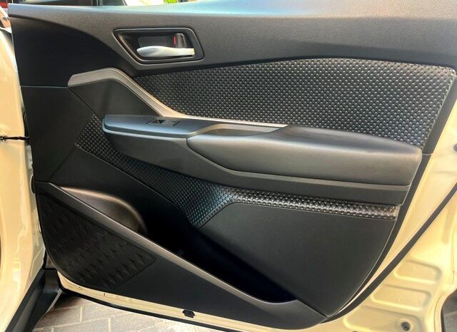 TOYOTA CHR ACTIVE 125H HYBRID AÑO 2022 lleno
