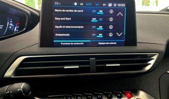 PEUGEOT 3008 ALLURE PACK 1.2i 130CV 6 VELOCIDADES AÑO 2019 lleno