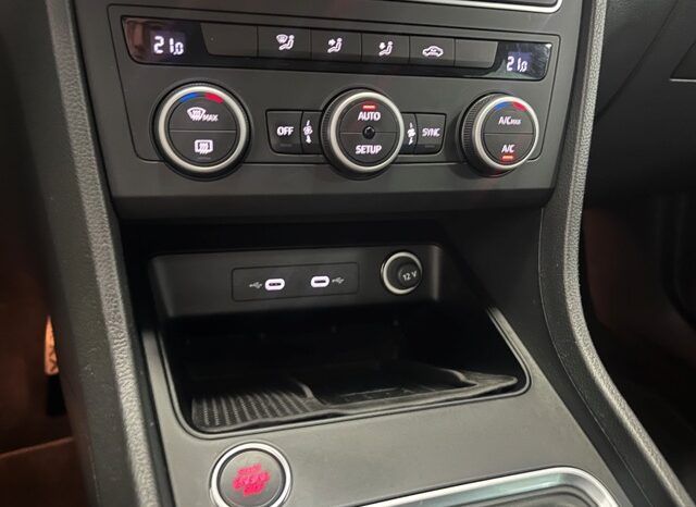 SEAT ATECA STYLE PLUS 1.0TSi 110CV 6 VELOCIDADES AÑO 2021 lleno