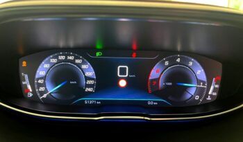 PEUGEOT 3008 ALLURE PACK 1.2i 130CV 6 VELOCIDADES AÑO 2019 lleno