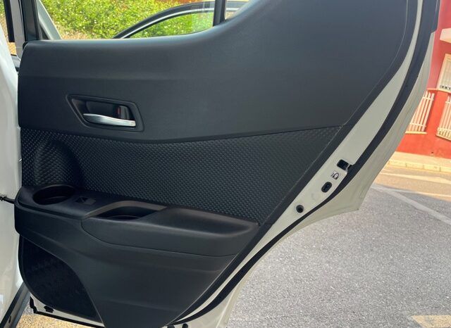 TOYOTA CHR ACTIVE 125H HYBRID AÑO 2021 lleno