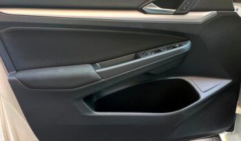 VOLKSWAGEN GOLF VIII 1.0TSi 110CV 6 VELOCIDADES AÑO 2021 lleno