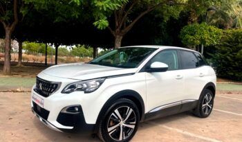 PEUGEOT 3008 ALLURE PACK 1.2i 130CV 6 VELOCIDADES AÑO 2019 lleno