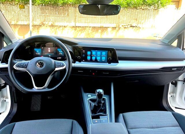 VOLKSWAGEN GOLF VIII 1.0TSi 110CV 6 VELOCIDADES AÑO 2021 lleno