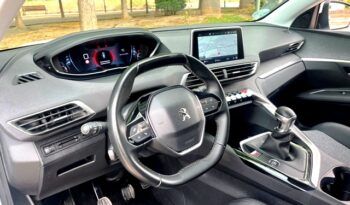 PEUGEOT 3008 ALLURE PACK 1.2i 130CV 6 VELOCIDADES AÑO 2019 lleno