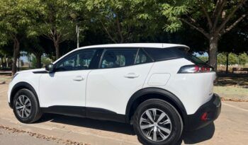 PEUGEOT 2008 ACTIVE 1.2i 100CV 6 VELOCIDADES MODELO 2022 lleno
