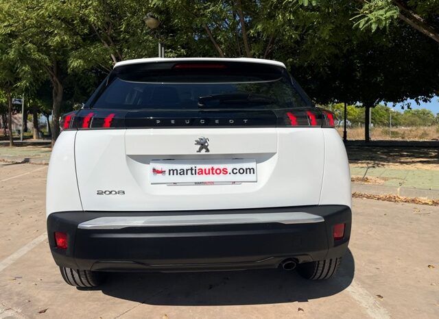 PEUGEOT 2008 ACTIVE 1.2i 100CV 6 VELOCIDADES MODELO 2022 lleno