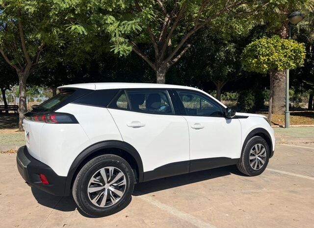 PEUGEOT 2008 ACTIVE 1.2i 100CV 6 VELOCIDADES MODELO 2022 lleno
