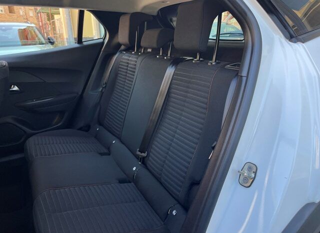 PEUGEOT 2008 ACTIVE 1.2i 100CV 6 VELOCIDADES MODELO 2022 lleno