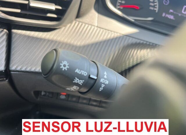 PEUGEOT 2008 ACTIVE 1.2i 100CV 6 VELOCIDADES MODELO 2022 lleno