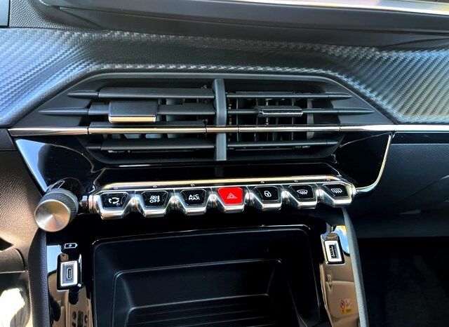 PEUGEOT 2008 ACTIVE 1.2i 100CV 6 VELOCIDADES MODELO 2022 lleno