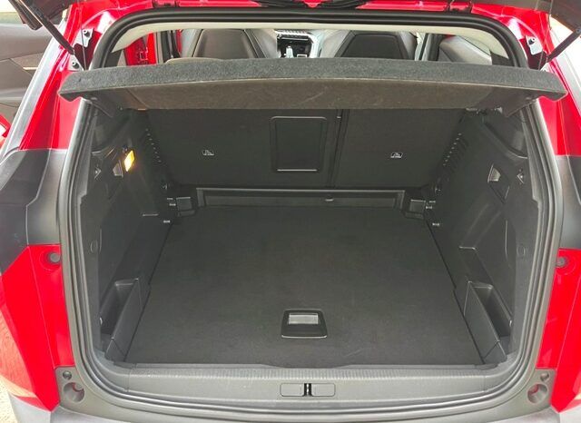 PEUGEOT 3008 ALLURE PACK 1.2i 130CV AT8 – AUTOMATICO AÑO 2021 lleno