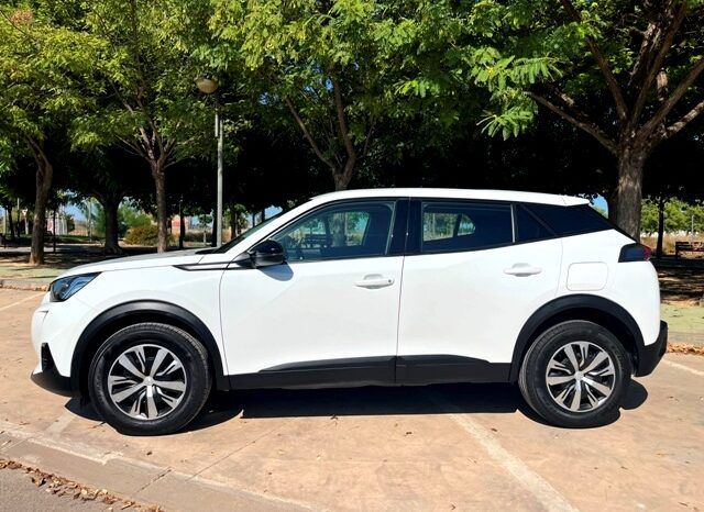 PEUGEOT 2008 ACTIVE 1.2i 100CV 6 VELOCIDADES MODELO 2022 lleno