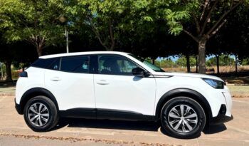 PEUGEOT 2008 ACTIVE 1.2i 100CV 6 VELOCIDADES MODELO 2022 lleno