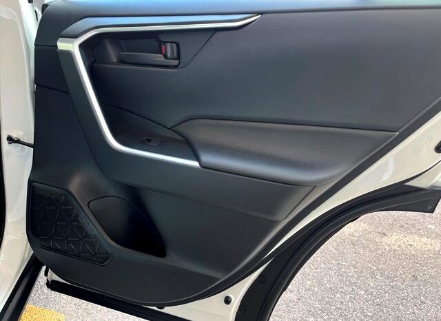 TOYOTA RAV4 HYBRID BUSINESS AÑO 2022 lleno