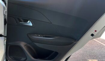 PEUGEOT 2008 ACTIVE 1.2i 100CV 6 VELOCIDADES MODELO 2022 lleno