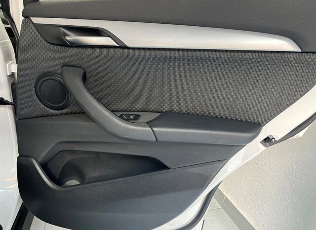 BMW X1 SDRIVE BUSINESS 116D AUTOMATICO AÑO 2020 lleno