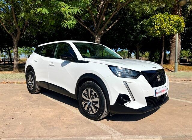 PEUGEOT 2008 ACTIVE 1.2i 100CV 6 VELOCIDADES MODELO 2022 lleno