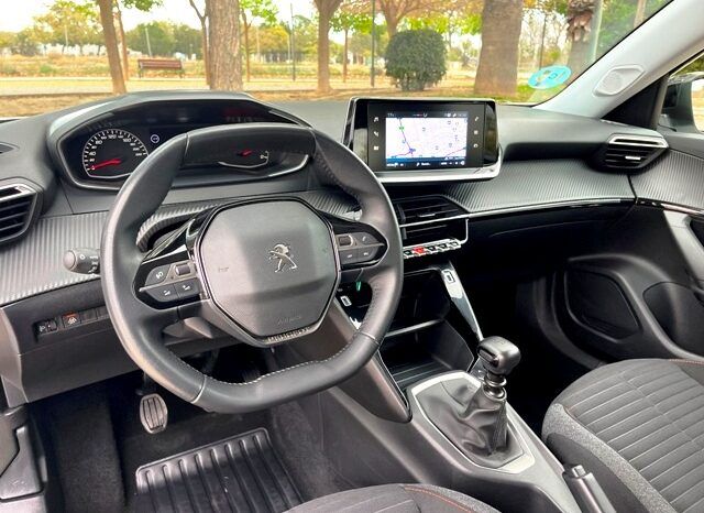 PEUGEOT 2008 ACTIVE 1.2i 100CV 6 VELOCIDADES MODELO 2022 lleno