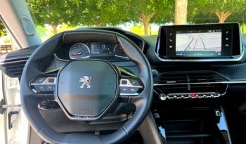 PEUGEOT 2008 ACTIVE 1.2i 100CV 6 VELOCIDADES MODELO 2022 lleno