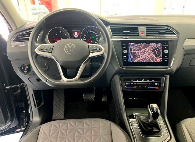 VOLKSWAGEN TIGUAN LIFE 2.0TDi 150CV DSG – AUTOMATICO AÑO 2021 lleno
