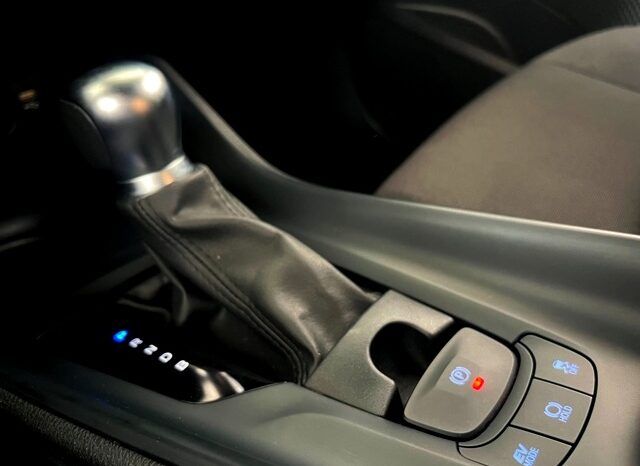 TOYOTA CHR ACTIVE 125H HYBRID AÑO 2021 lleno