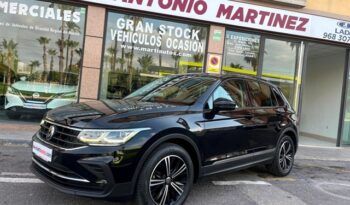 VOLKSWAGEN TIGUAN LIFE 2.0TDi 150CV DSG – AUTOMATICO AÑO 2021 lleno