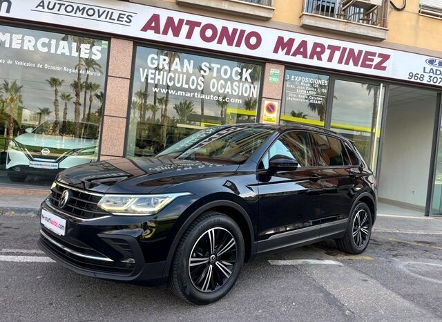 VOLKSWAGEN TIGUAN LIFE 2.0TDi 150CV DSG – AUTOMATICO AÑO 2021 lleno