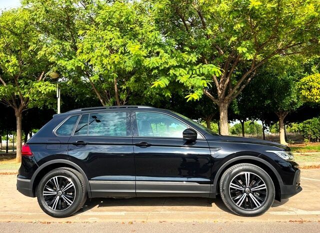 VOLKSWAGEN TIGUAN LIFE 2.0TDi 150CV DSG – AUTOMATICO AÑO 2021 lleno