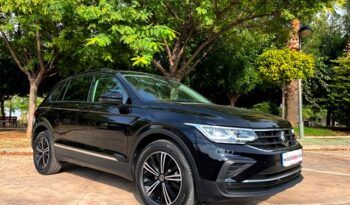 VOLKSWAGEN TIGUAN LIFE 2.0TDi 150CV DSG – AUTOMATICO AÑO 2021 lleno