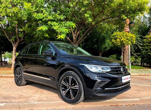 VOLKSWAGEN TIGUAN LIFE 2.0TDi 150CV DSG – AUTOMATICO AÑO 2021 lleno