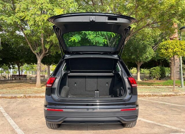 VOLKSWAGEN TIGUAN LIFE 2.0TDi 150CV DSG – AUTOMATICO AÑO 2021 lleno