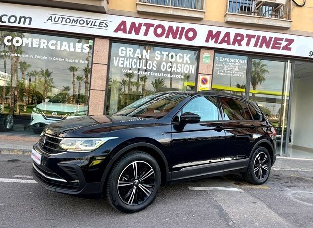 VOLKSWAGEN TIGUAN LIFE 2.0TDi 150CV DSG – AUTOMATICO AÑO 2021 lleno