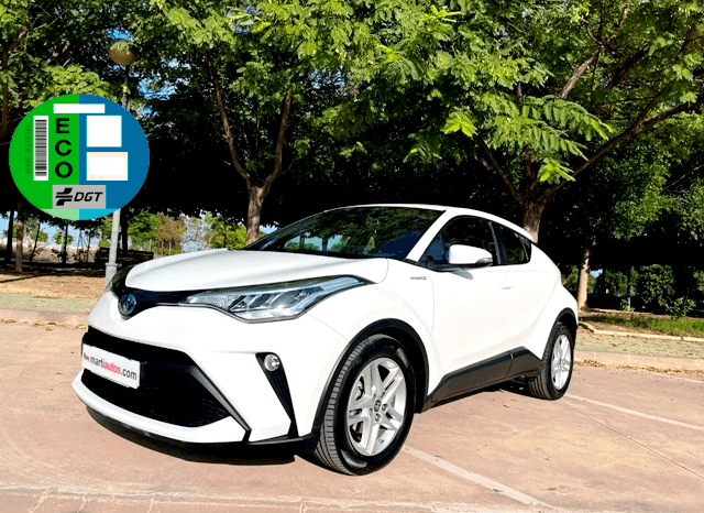 TOYOTA CHR ACTIVE 125H HYBRID AÑO 2021 lleno