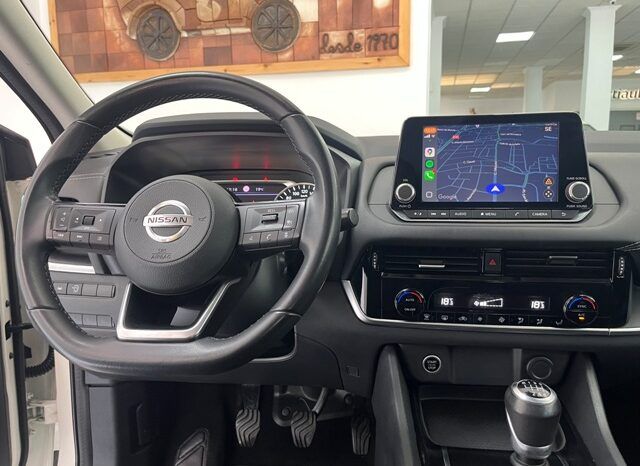 NISSAN QASHQAI ACENTA 1.3i 140CV HYBRID AÑO 2021 lleno