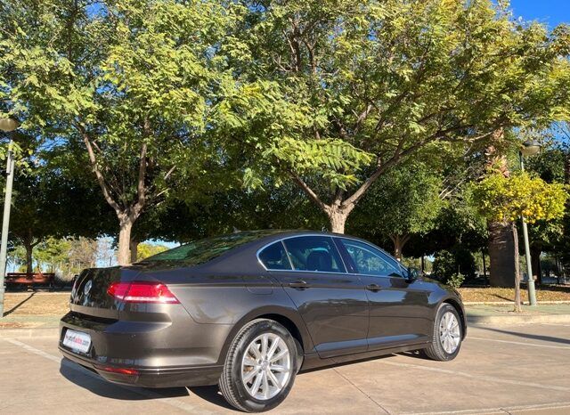 VOLKSWAGEN PASSAT ADVANCE 2.0TDi 150CV AÑO 2018 lleno