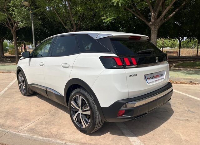 PEUGEOT 3008 ALLURE PACK 1.2i 130CV AÑO 2019 lleno