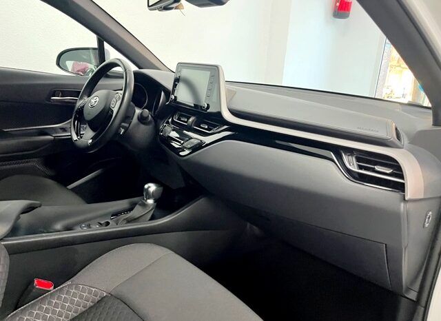 TOYOTA CHR ACTIVE 125H HYBRID AÑO 2021 lleno