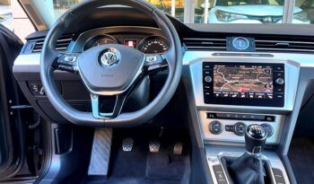 VOLKSWAGEN PASSAT ADVANCE 2.0TDi 150CV AÑO 2018 lleno