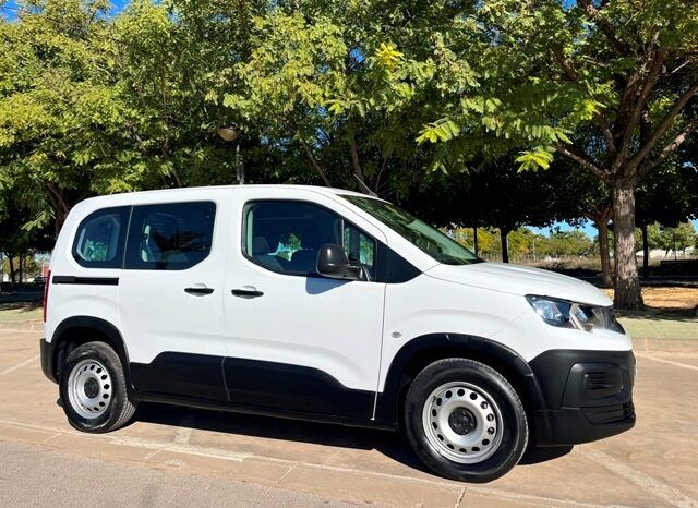 PEUGEOT RIFTER ACTIVE PACK BUSINESS 1.5HDI 100CV MODELO 2024 lleno