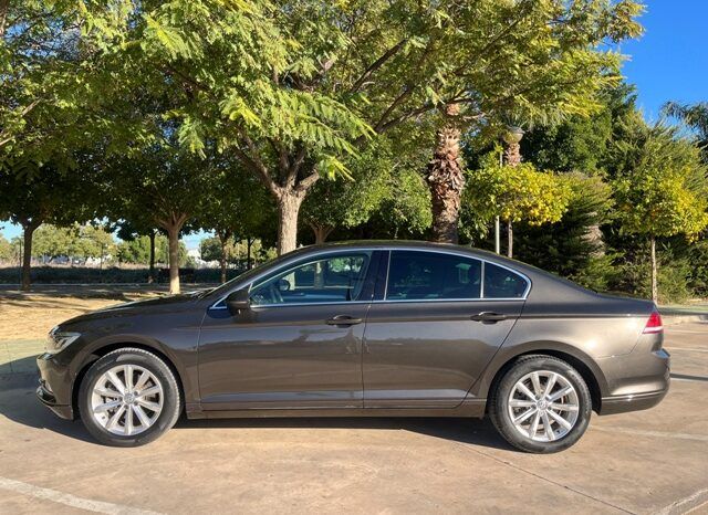 VOLKSWAGEN PASSAT ADVANCE 2.0TDi 150CV AÑO 2018 lleno