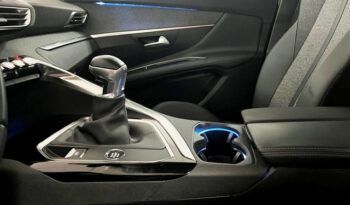 PEUGEOT 3008 ALLURE PACK 1.2i 130CV AÑO 2019 lleno