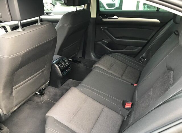 VOLKSWAGEN PASSAT ADVANCE 2.0TDi 150CV AÑO 2018 lleno