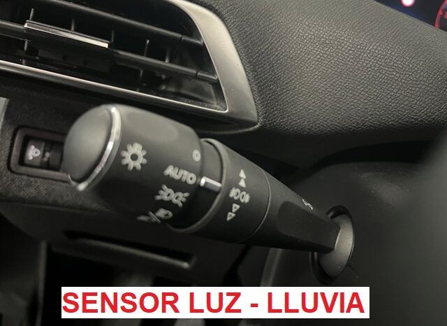 PEUGEOT 3008 ALLURE PACK 1.2i 130CV AÑO 2019 lleno