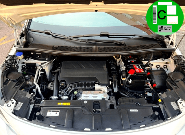 PEUGEOT 3008 ALLURE PACK 1.2i 130CV AÑO 2019 lleno