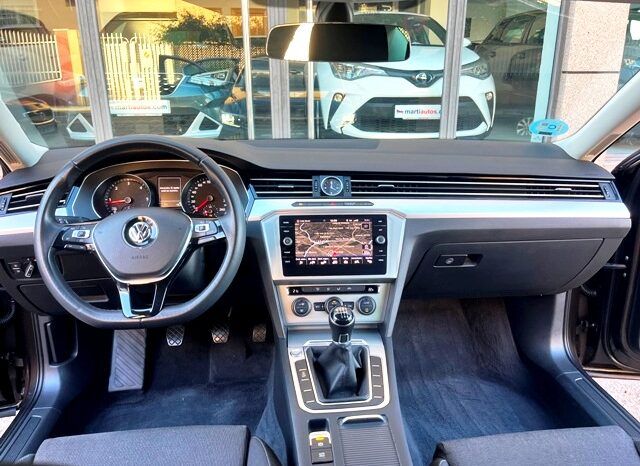 VOLKSWAGEN PASSAT ADVANCE 2.0TDi 150CV AÑO 2018 lleno